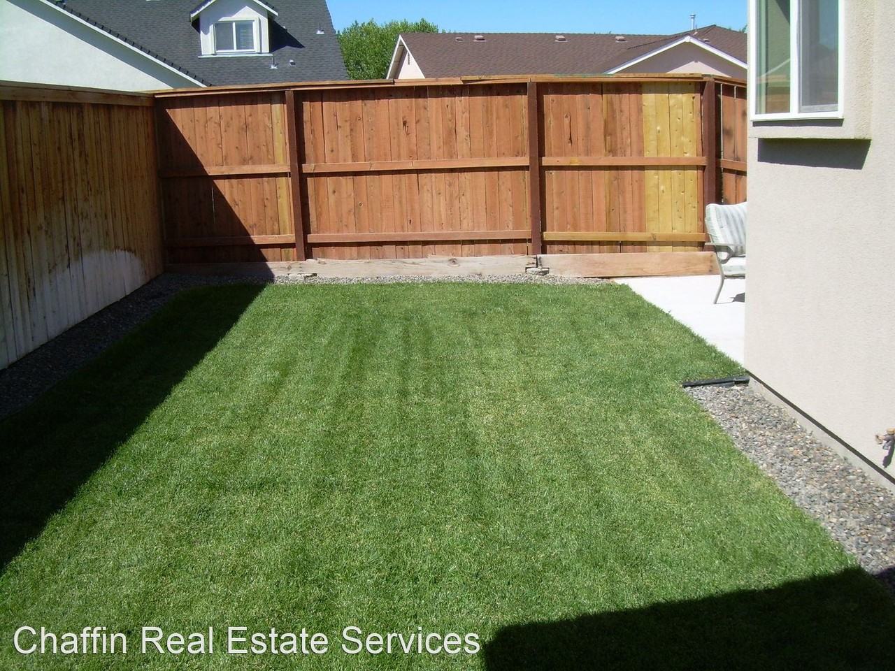 1135 Dixie Ln - Photo 3 of 24