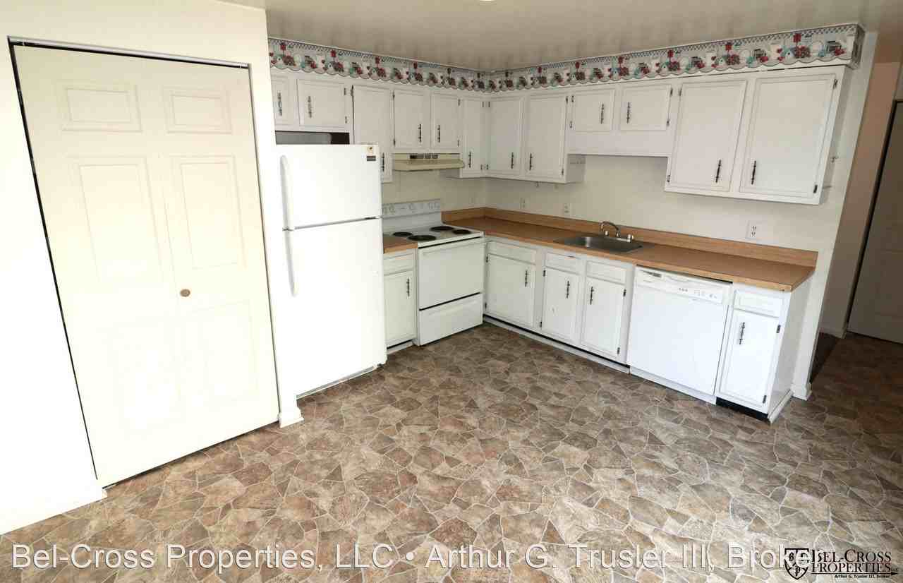 1107-1111 Burns Avenue - Photo 2 of 14