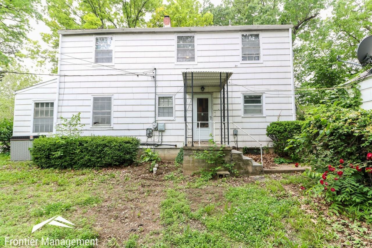 610 Fairchild Ter - Photo 2 of 14