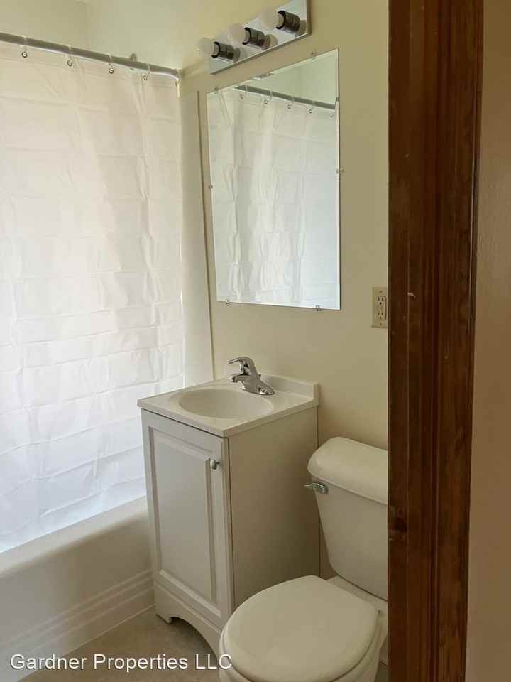 2928 N 58th St - Photo 3 of 7