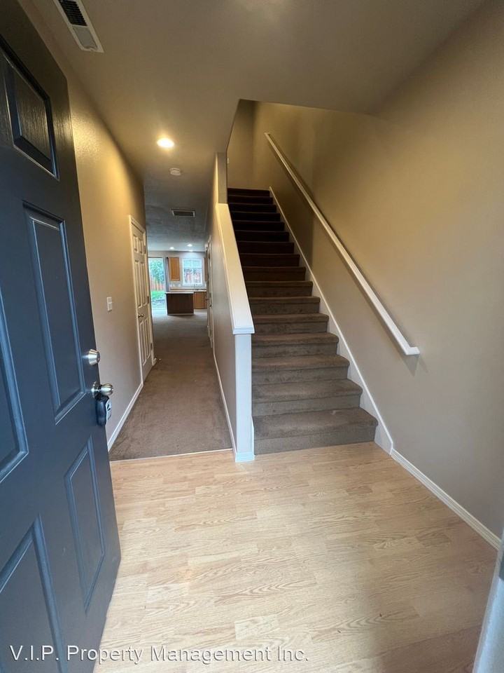 5883 Se 16th Loop - Photo 2 of 20