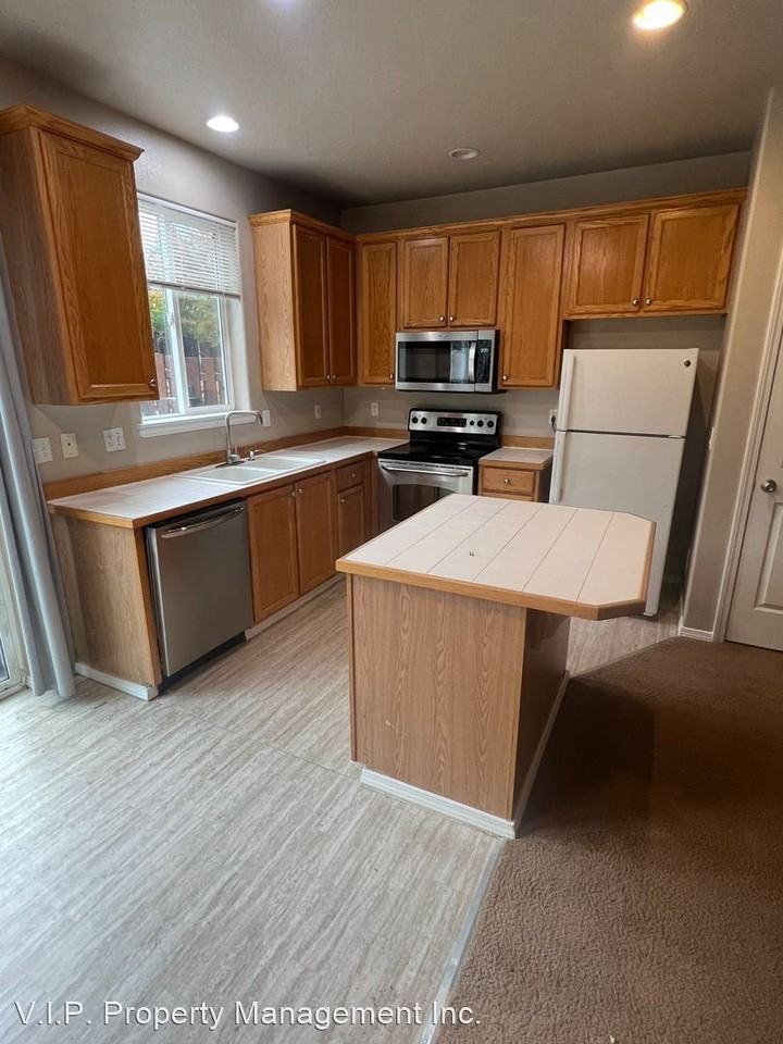 5883 Se 16th Loop - Photo 3 of 20