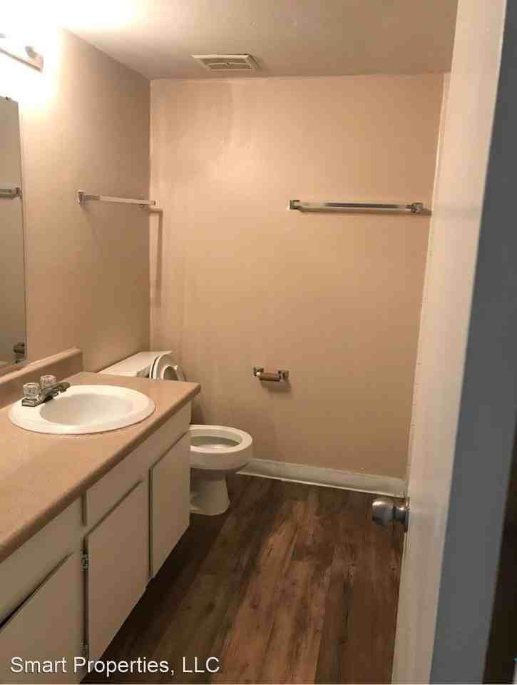 260 W Van Fleet Dr #26 - Photo 3 of 12