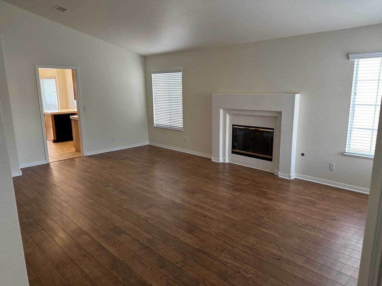 1825 Imperial Cup Dr - Photo 2 of 17