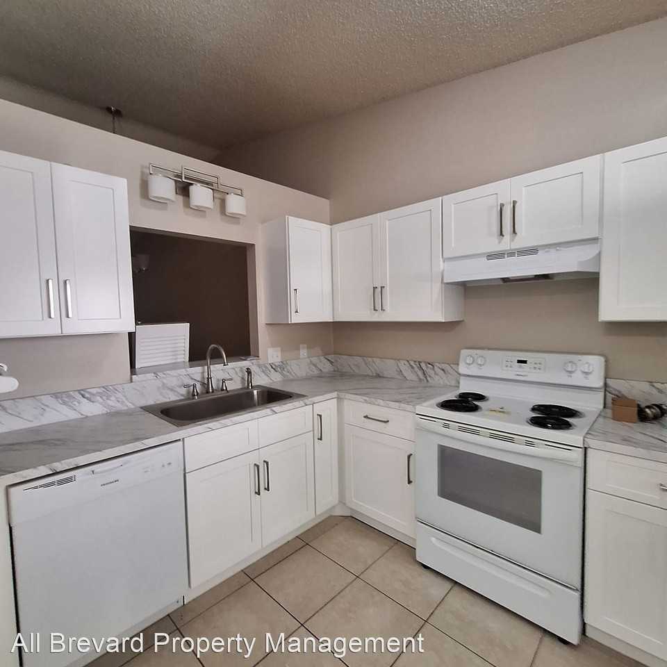 2811 Coleman Ct - Photo 3 of 14