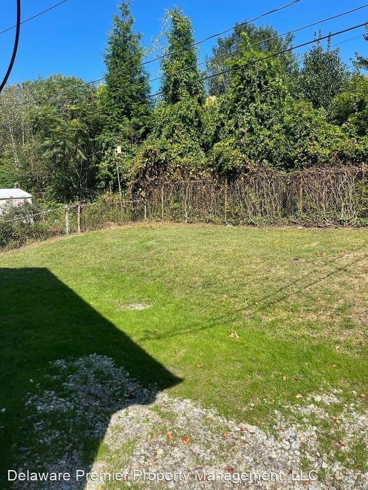 707 Appletree Ct - Photo 3 of 26