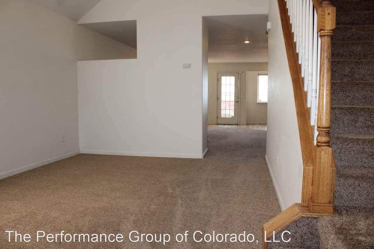 763 S Laurue Dr - Photo 3 of 26