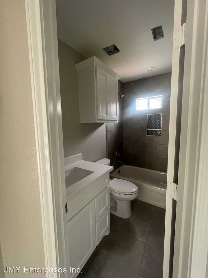 9512 Coan St - Photo 2 of 13