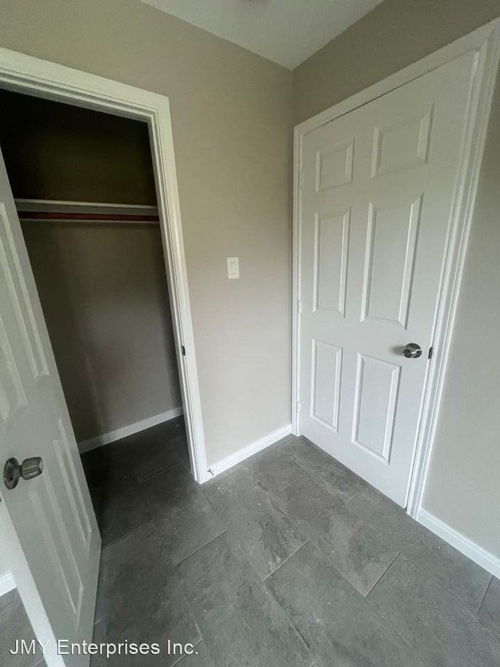 9512 Coan St - Photo 3 of 13