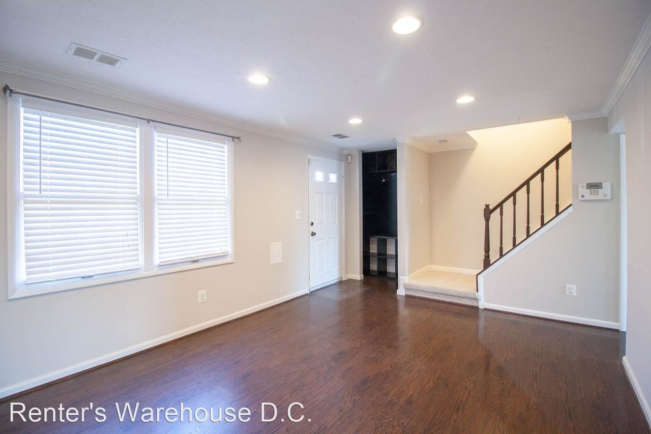 8814 Middleburg Ct - Photo 3 of 50
