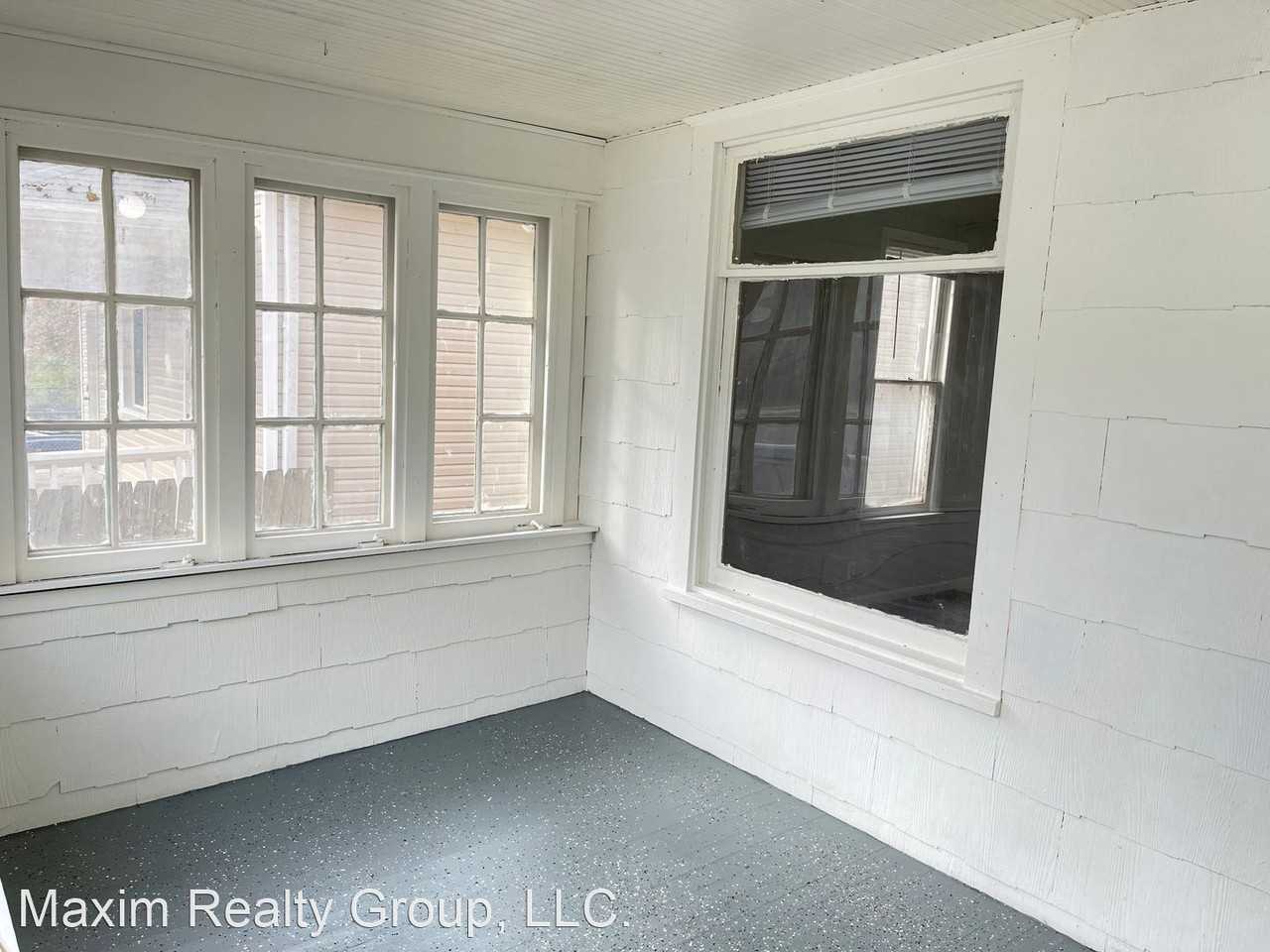 2620 D St - Photo 3 of 50