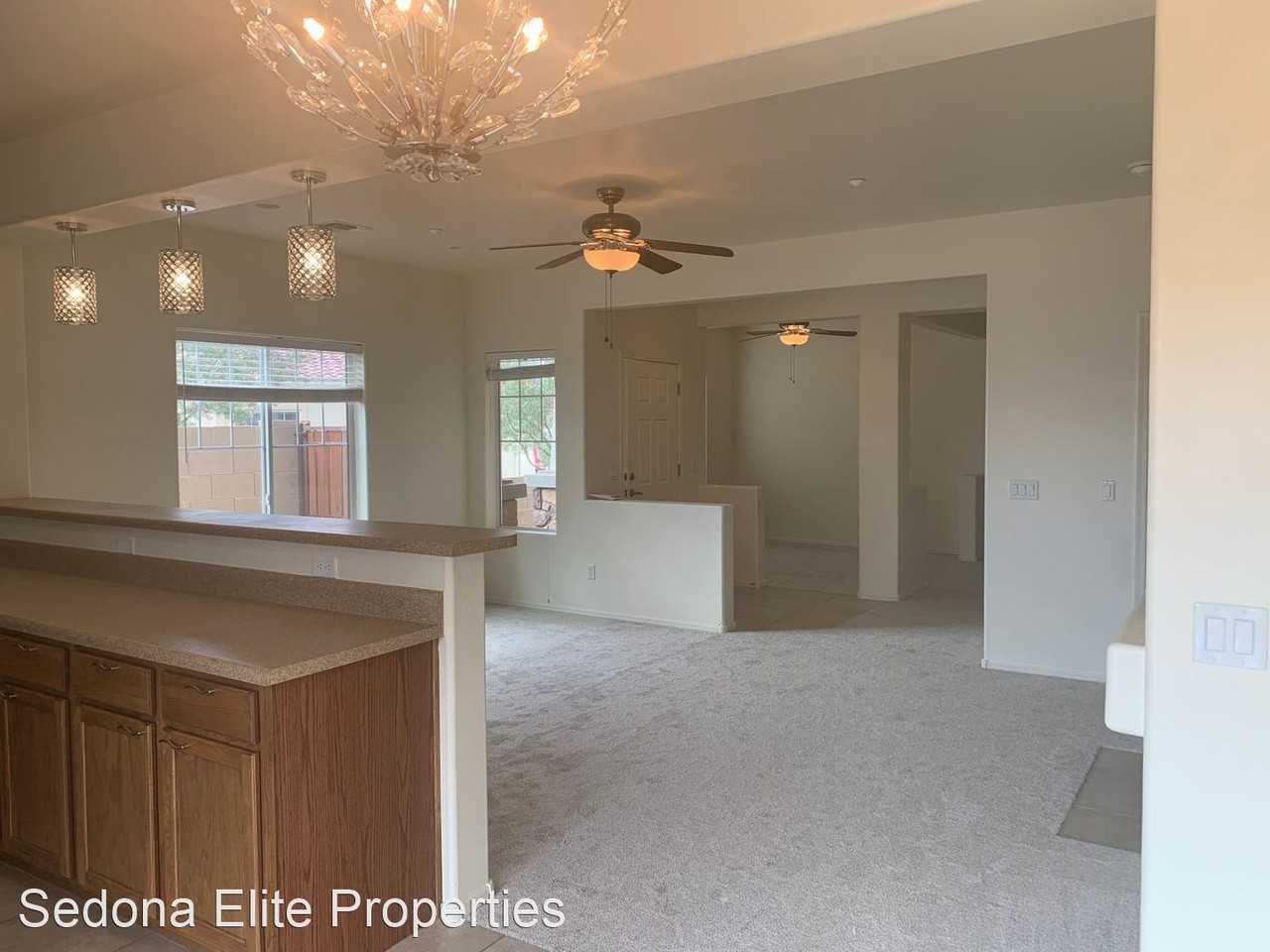 600 Haynes Dr - Photo 3 of 22