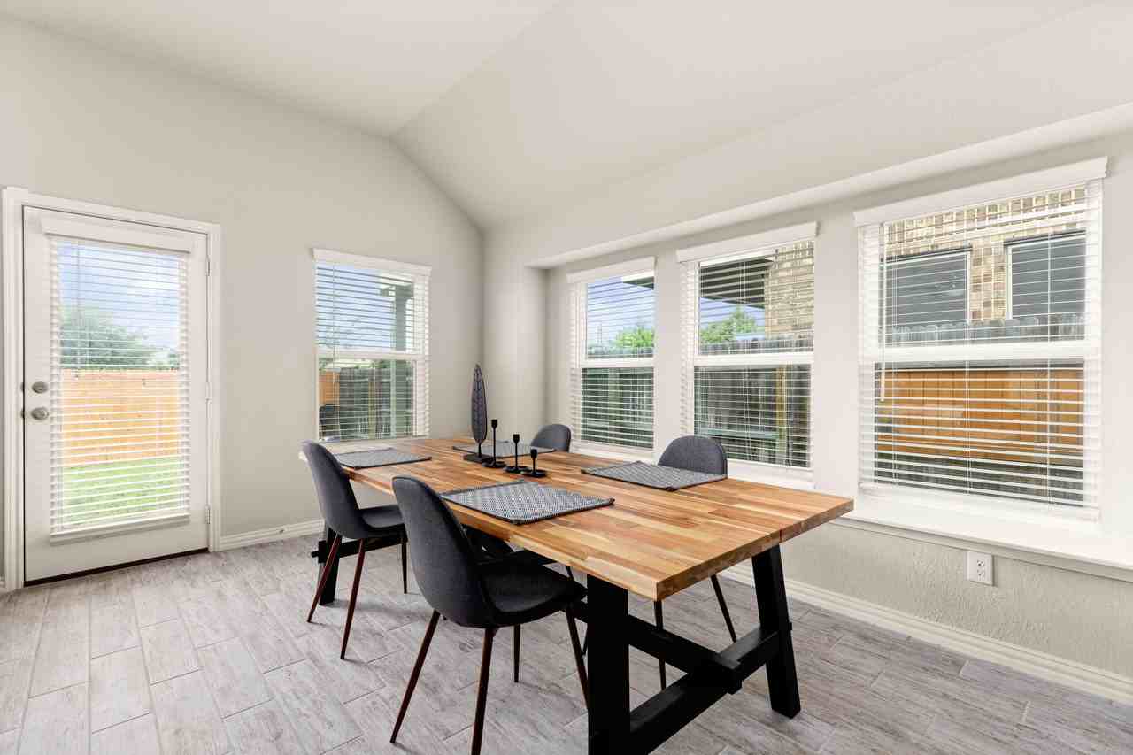 Winchester Way - Photo 6 of 16