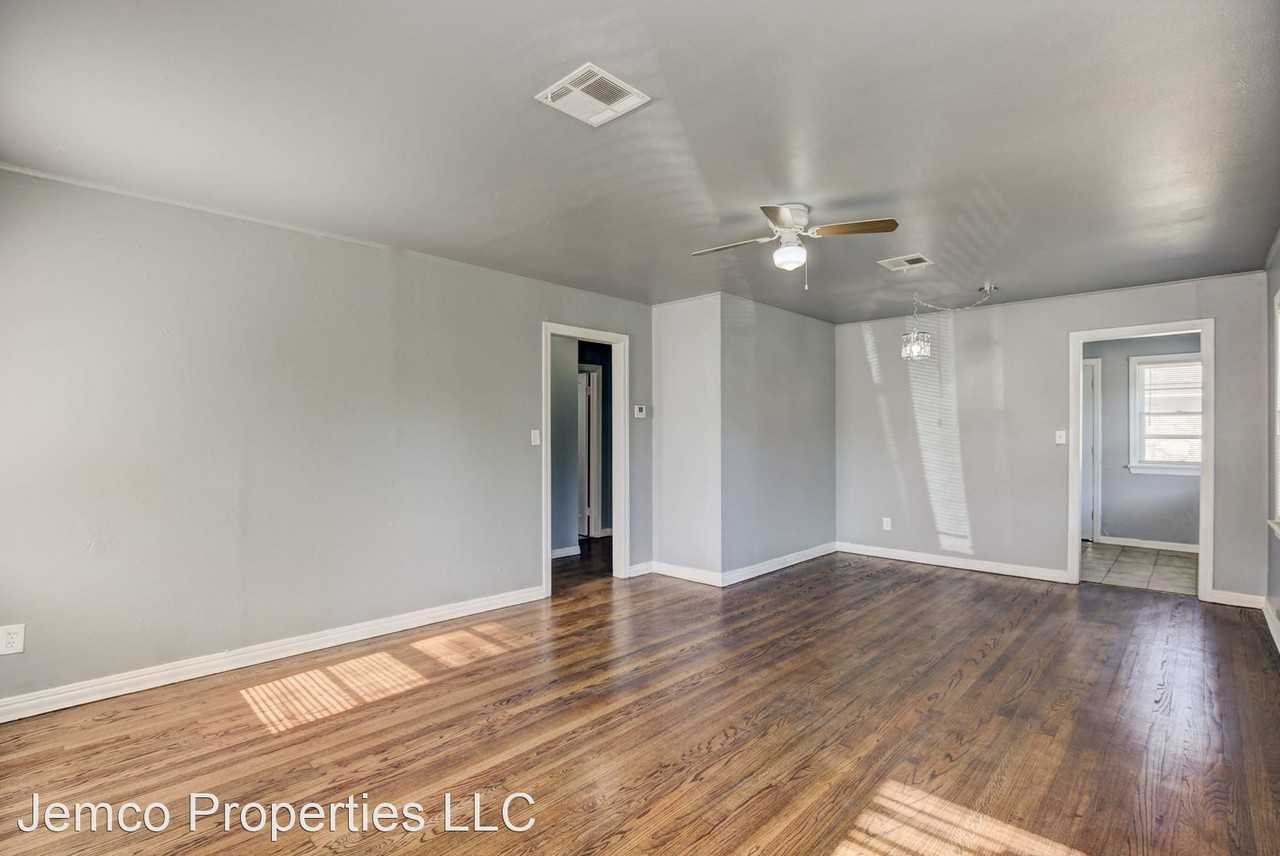 2024 Andover Ct - Photo 3 of 11