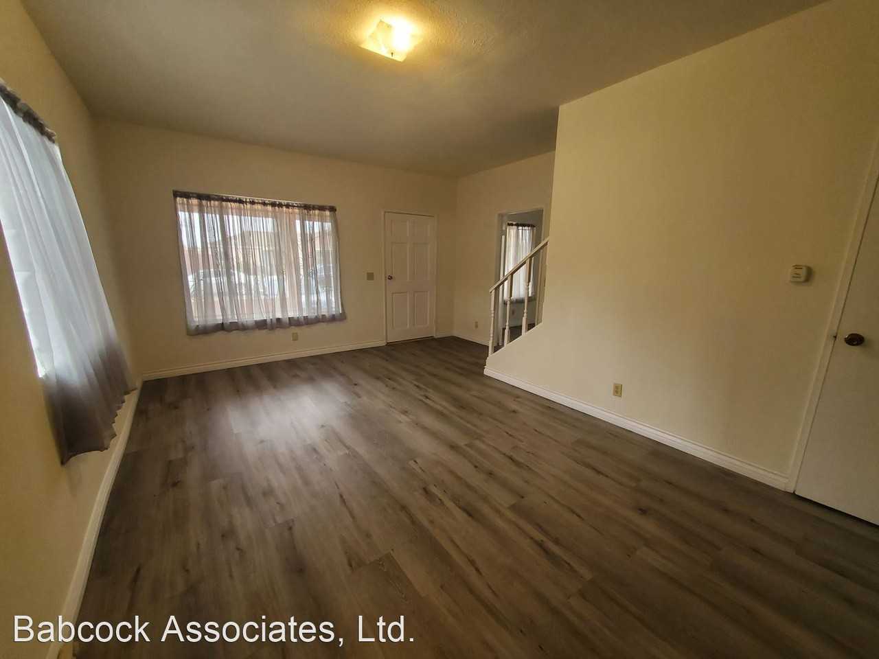 2533 E 129th St - Photo 2 of 15