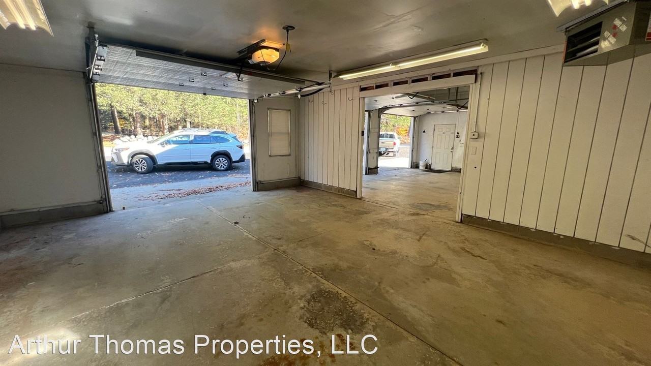 64 Crown Point Rd - Photo 2 of 11