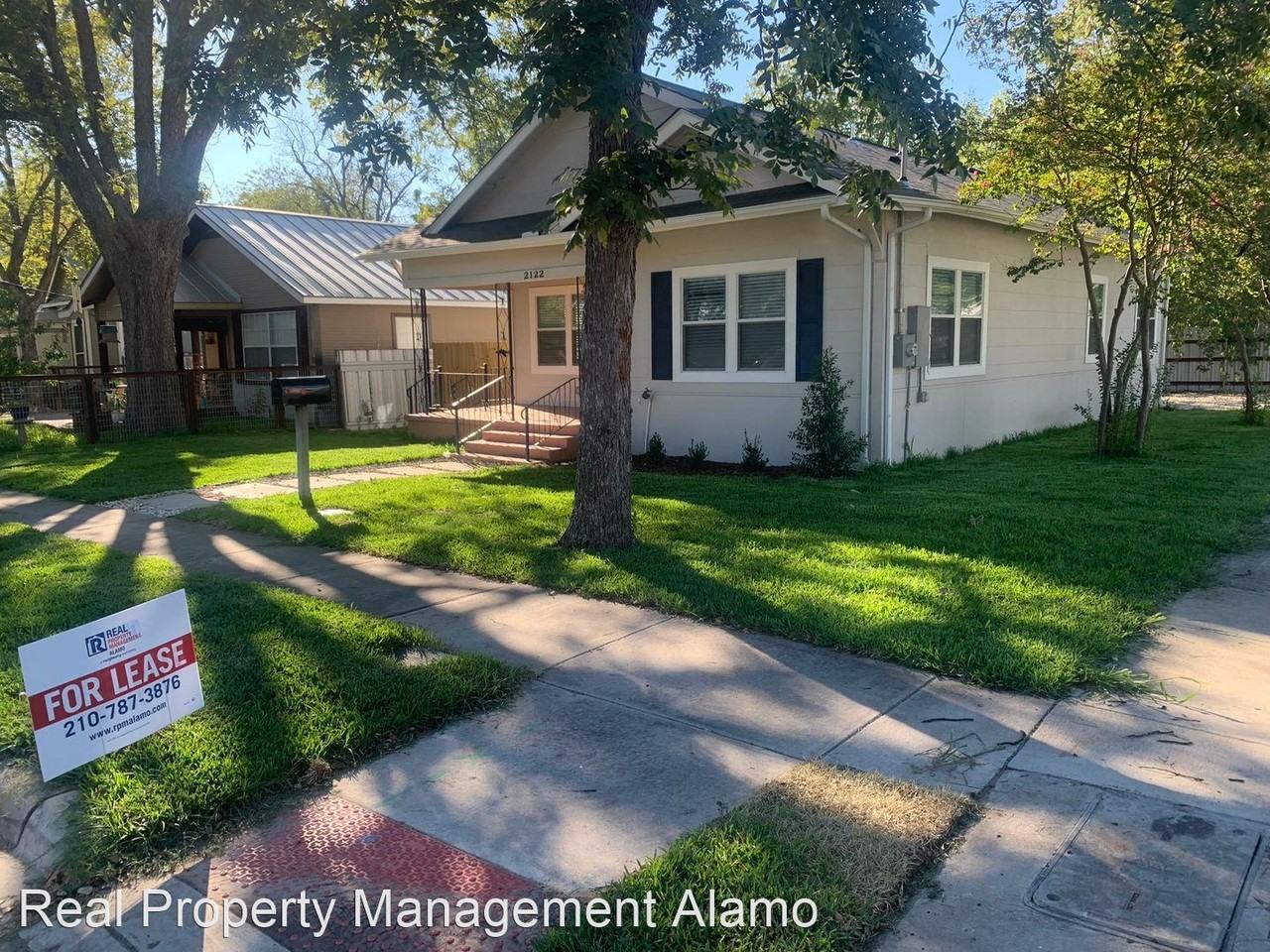 2122 San Luis St - Photo 2 of 20