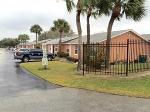 19 Lake Villa Way - Photo 3 of 20