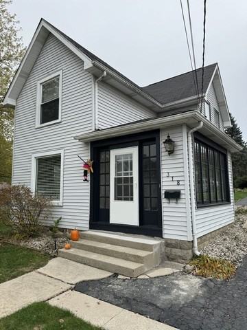 318 Park Ave - Photo 2 of 31