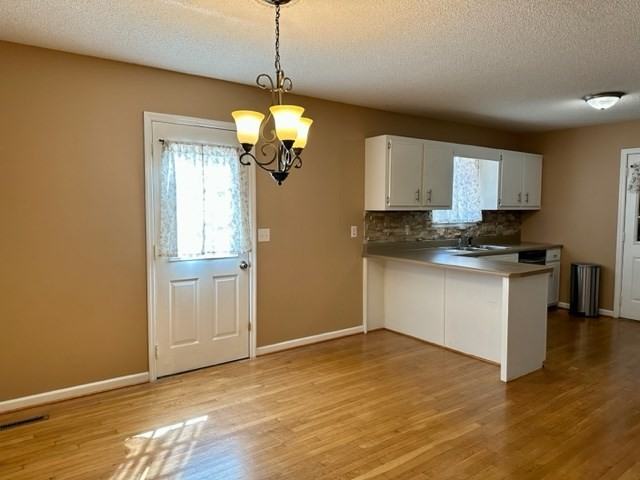 220 Ellis Cir - Photo 3 of 15