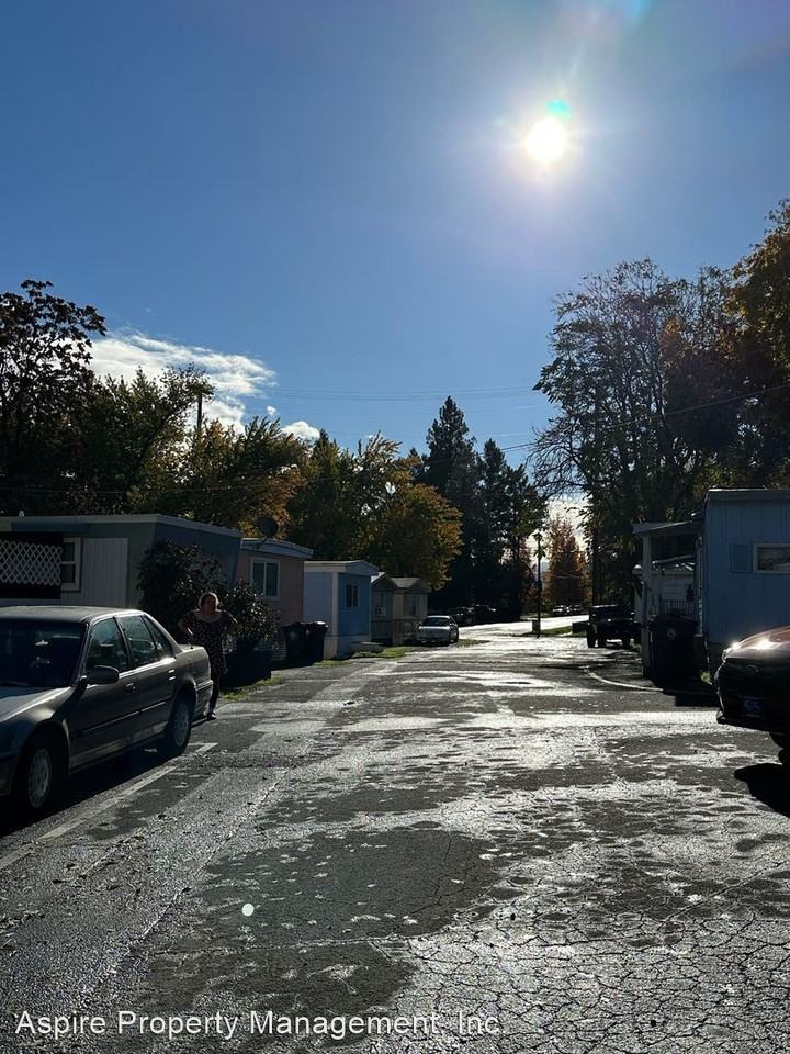 401 E. 12th Street - Photo 3 of 3