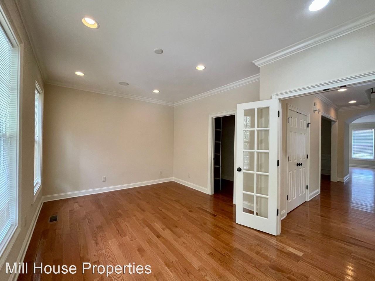 204 Tuckers Pond Dr - Photo 2 of 43