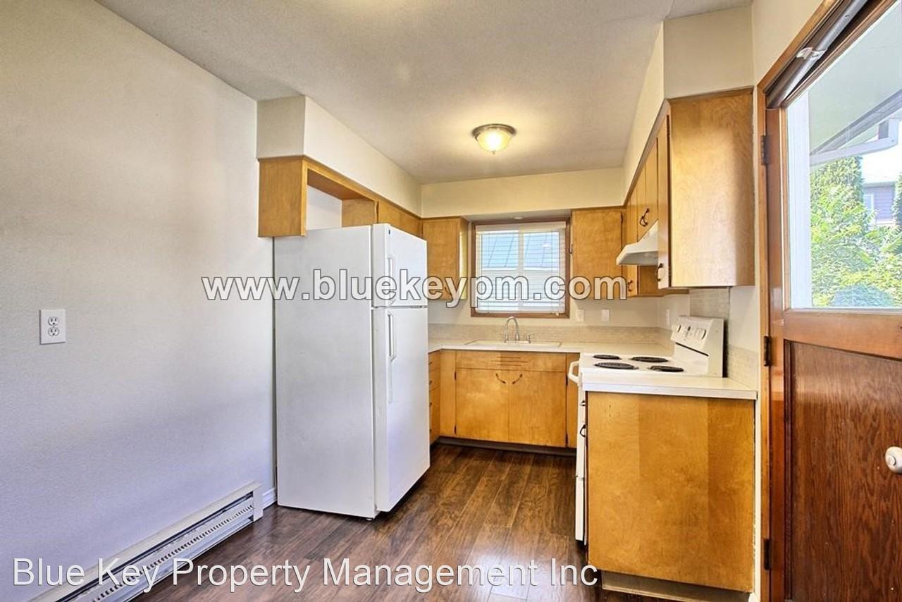 612 E 16th St - Photo 3 of 7