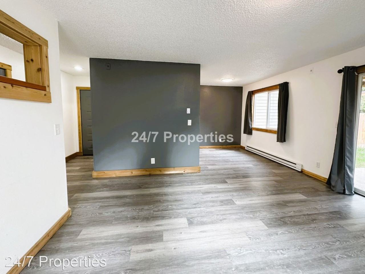 1954 NE Barberry Dr. Apartments 1954 Ne Barberry Dr, Hillsboro, OR