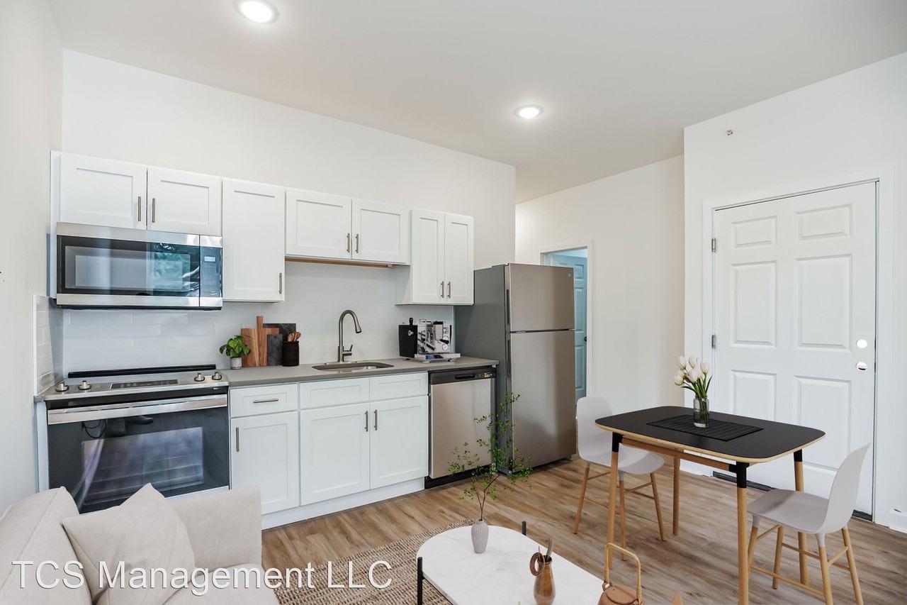 405-407 S 42nd St - Photo 2 of 50