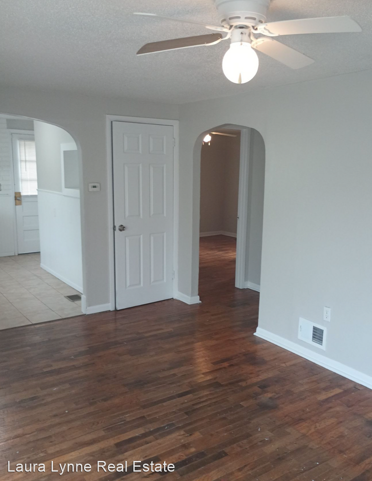 1211 E South Ave - Photo 3 of 11