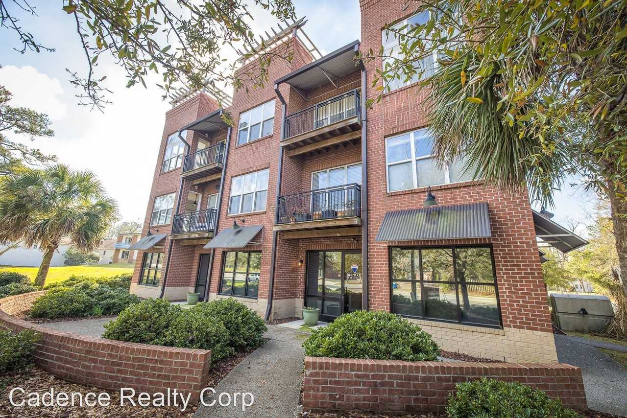 2906 Market St #204