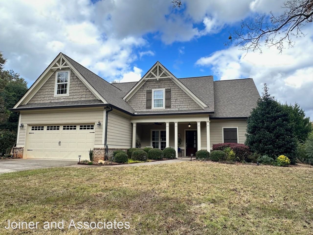 1011 Willowynd Way - Photo 3 of 43