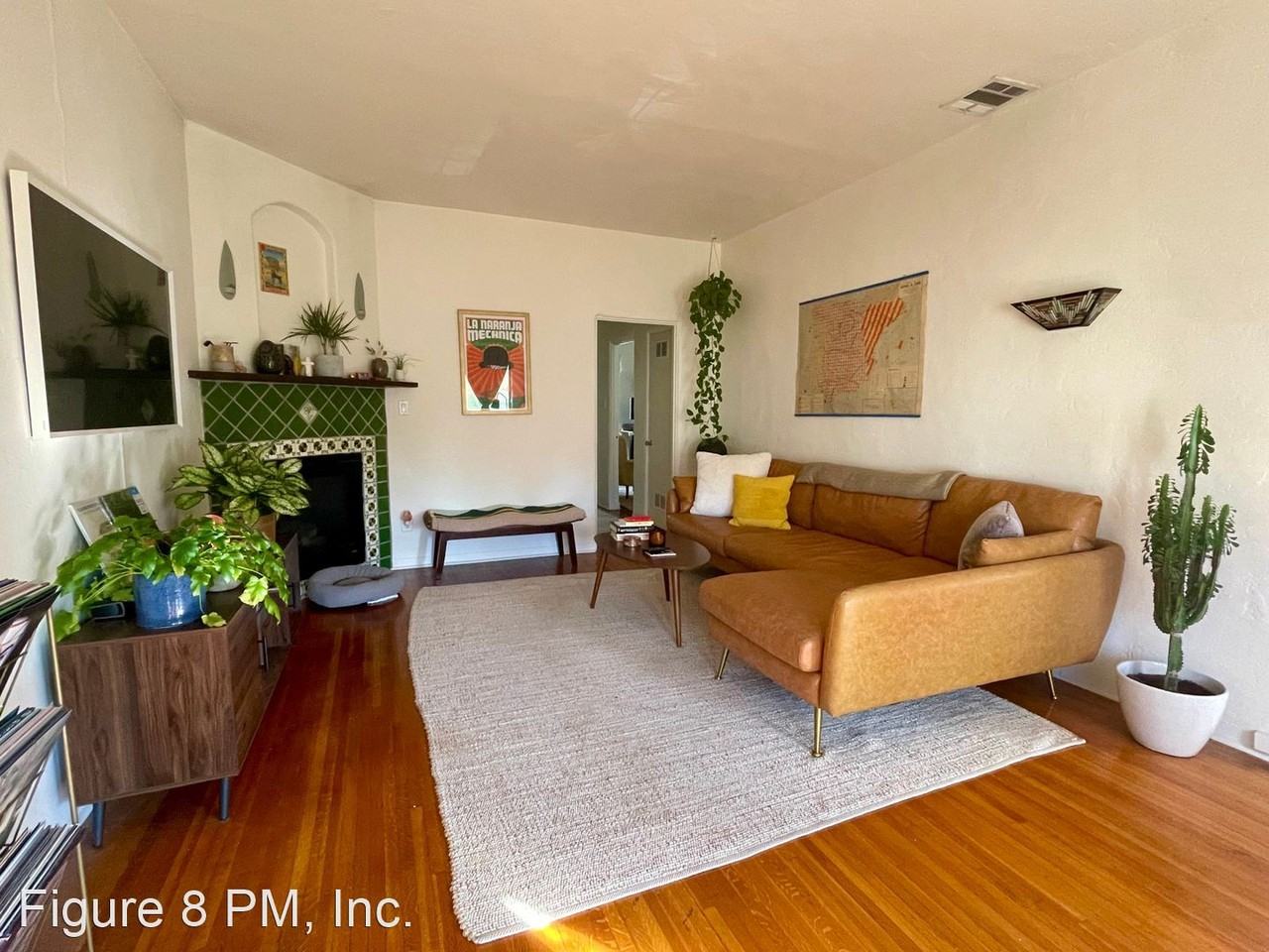 2166 1/2 Beachwood Ter - Photo 2 of 14