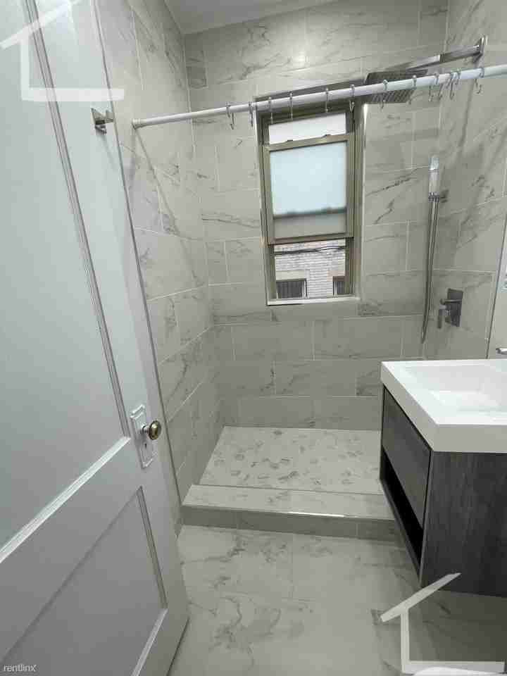 1675 Commonwealth Ave - Photo 3 of 9