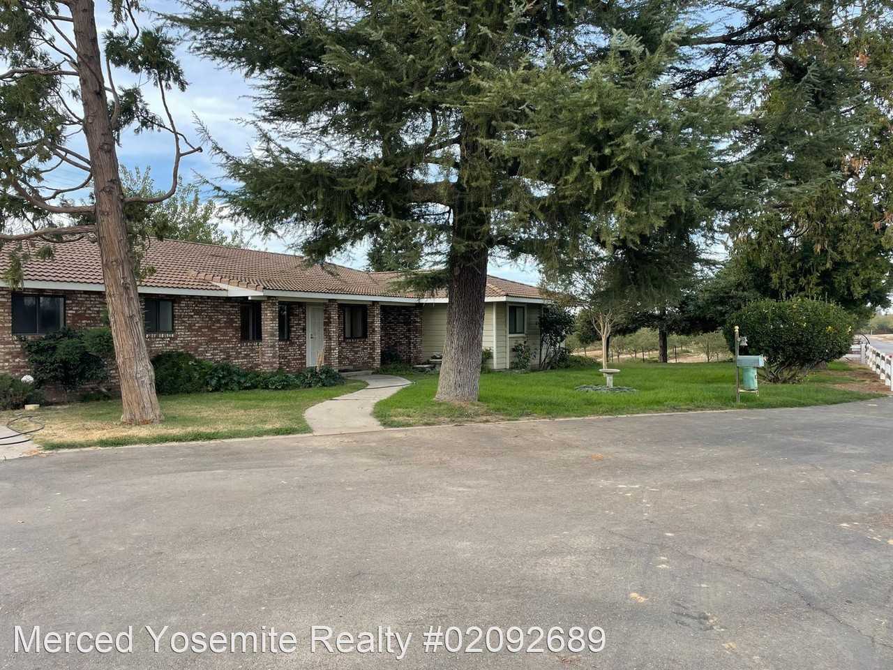 8005 Palm Ave - Photo 2 of 23