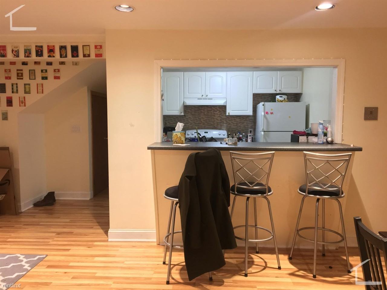 125 Pleasant St - Photo 2 of 9