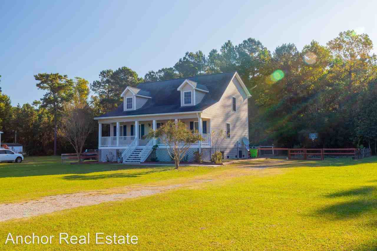 170 Godfrey Blvd - Photo 3 of 31