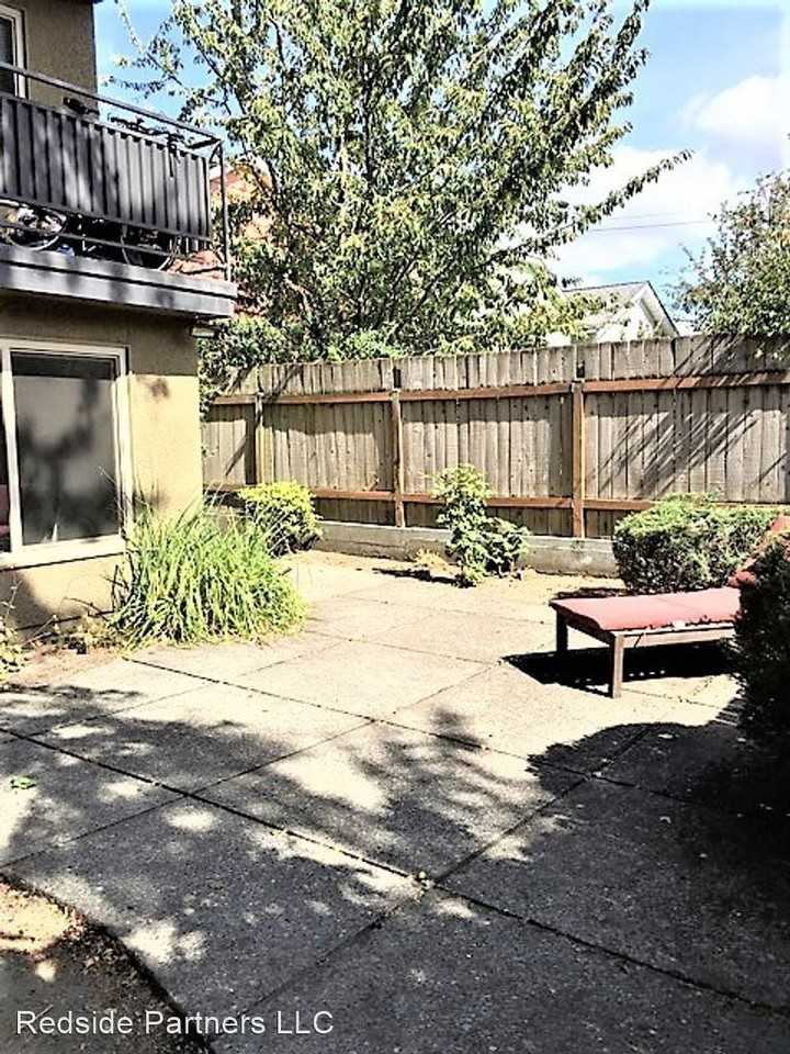 1417 NW 64th  St - Photo 3 of 16