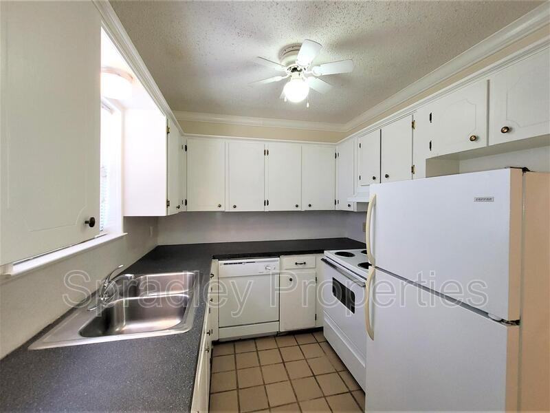 1027 N Wall St - Photo 3 of 7