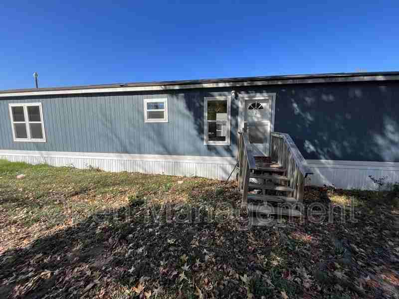 Briarwood Manufactured Home Park - Photo 3 of 39