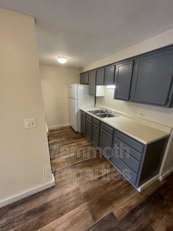 4 Merriam St #9 - Photo 3 of 8