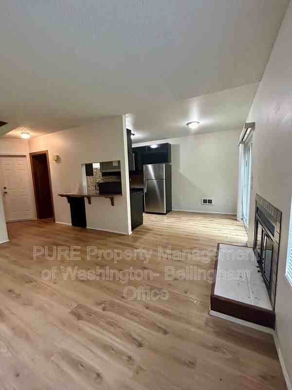 12712 51st Ave Ne #D - Photo 3 of 12