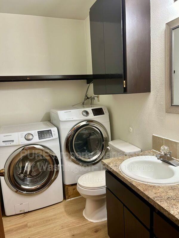 12712 51st Ave Ne #D - Photo 5 of 12