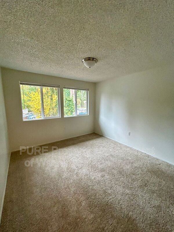 12712 51st Ave Ne #D - Photo 6 of 12