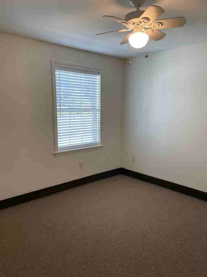 525 Trafton Rd - Photo 2 of 13