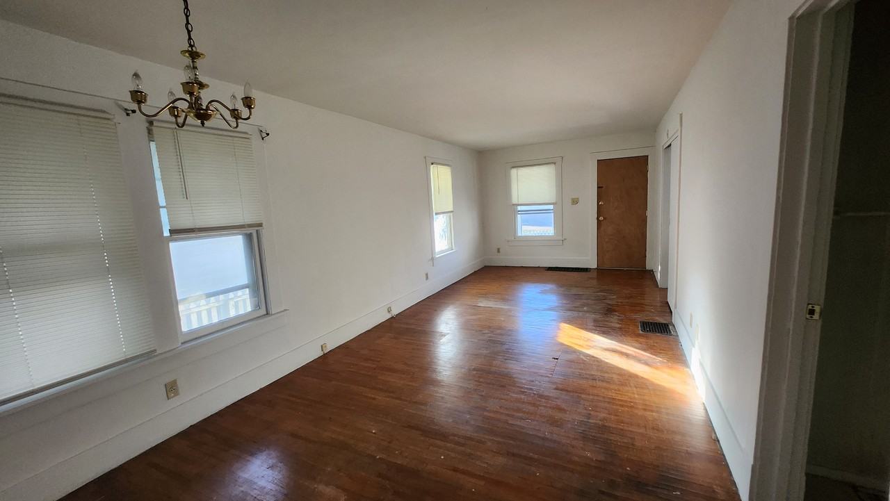 2266 E Clay St - Photo 3 of 7