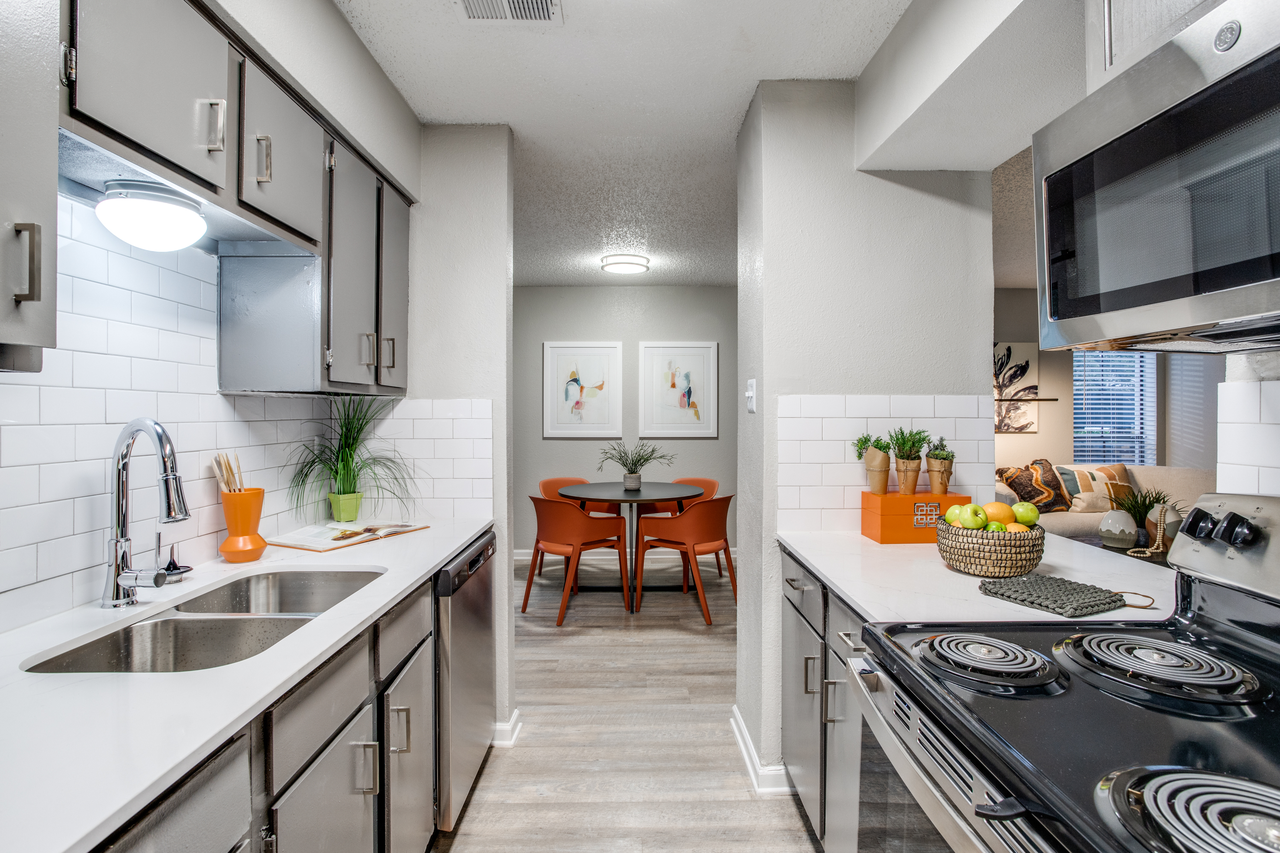 The Booker - Photo 2 of 43