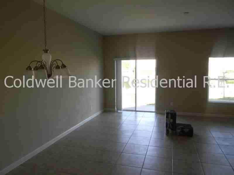 2800 Reston St #101 - Photo 2 of 10