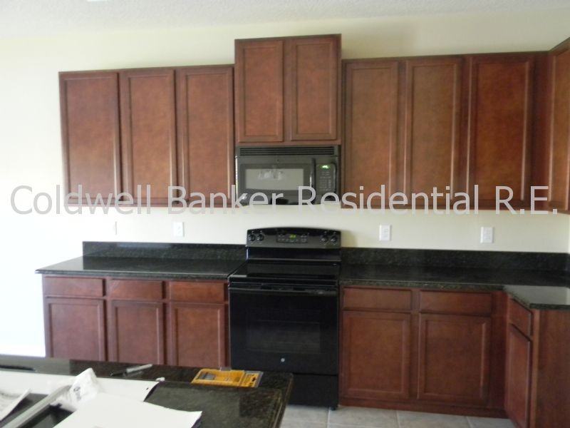 2800 Reston St #101 - Photo 3 of 10