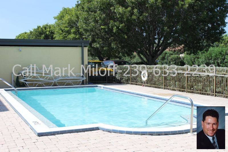 4103 SE 19th Ave #104 - Photo 3 of 14